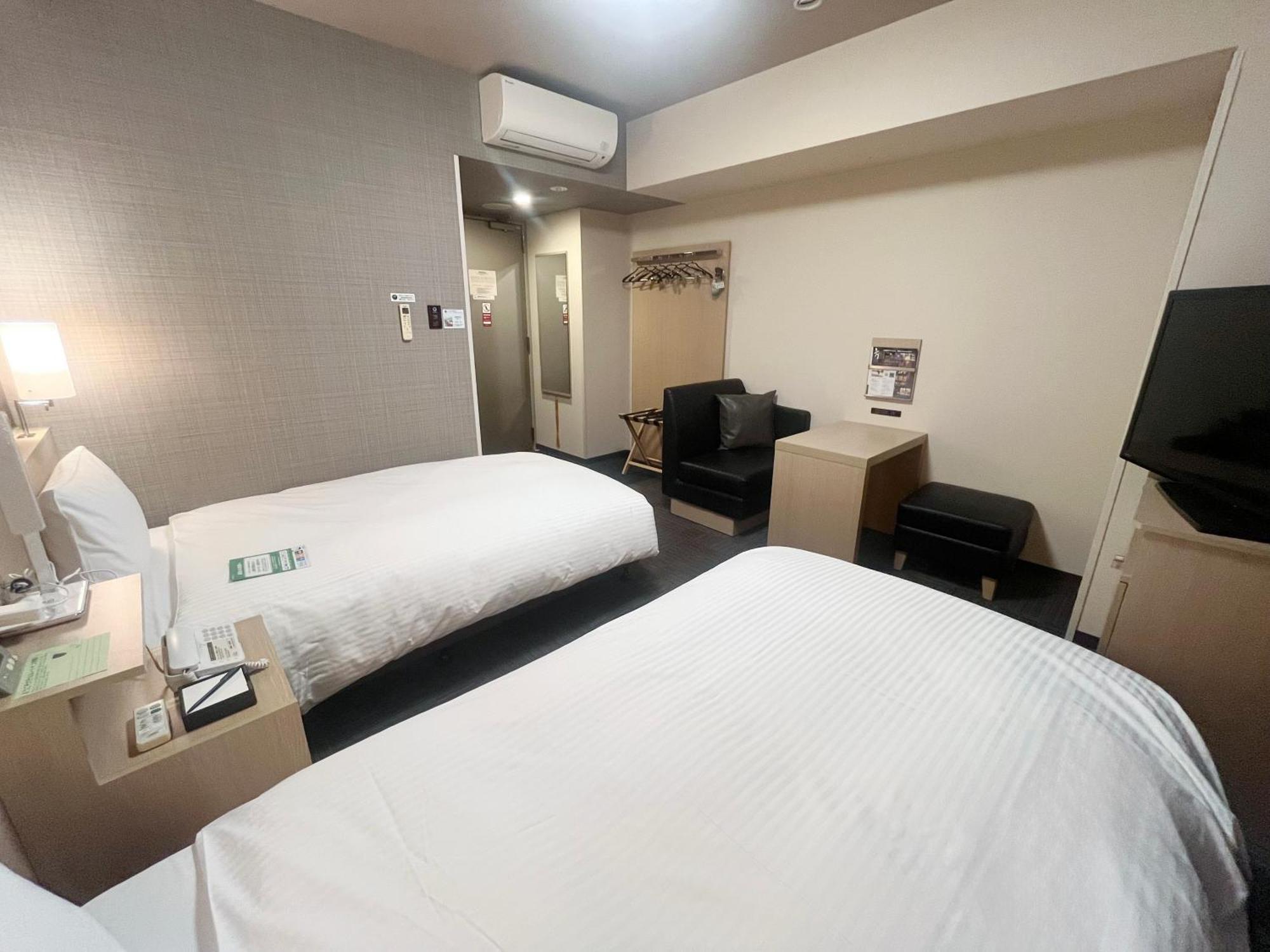 ​Hotel Route-Inn Ube​ Exterior foto